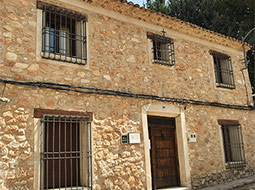 Casa rural para 20 personas en Almendros, Cuenca.